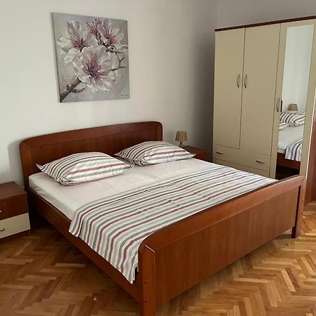Mucic Apartments Makarska Buitenkant foto