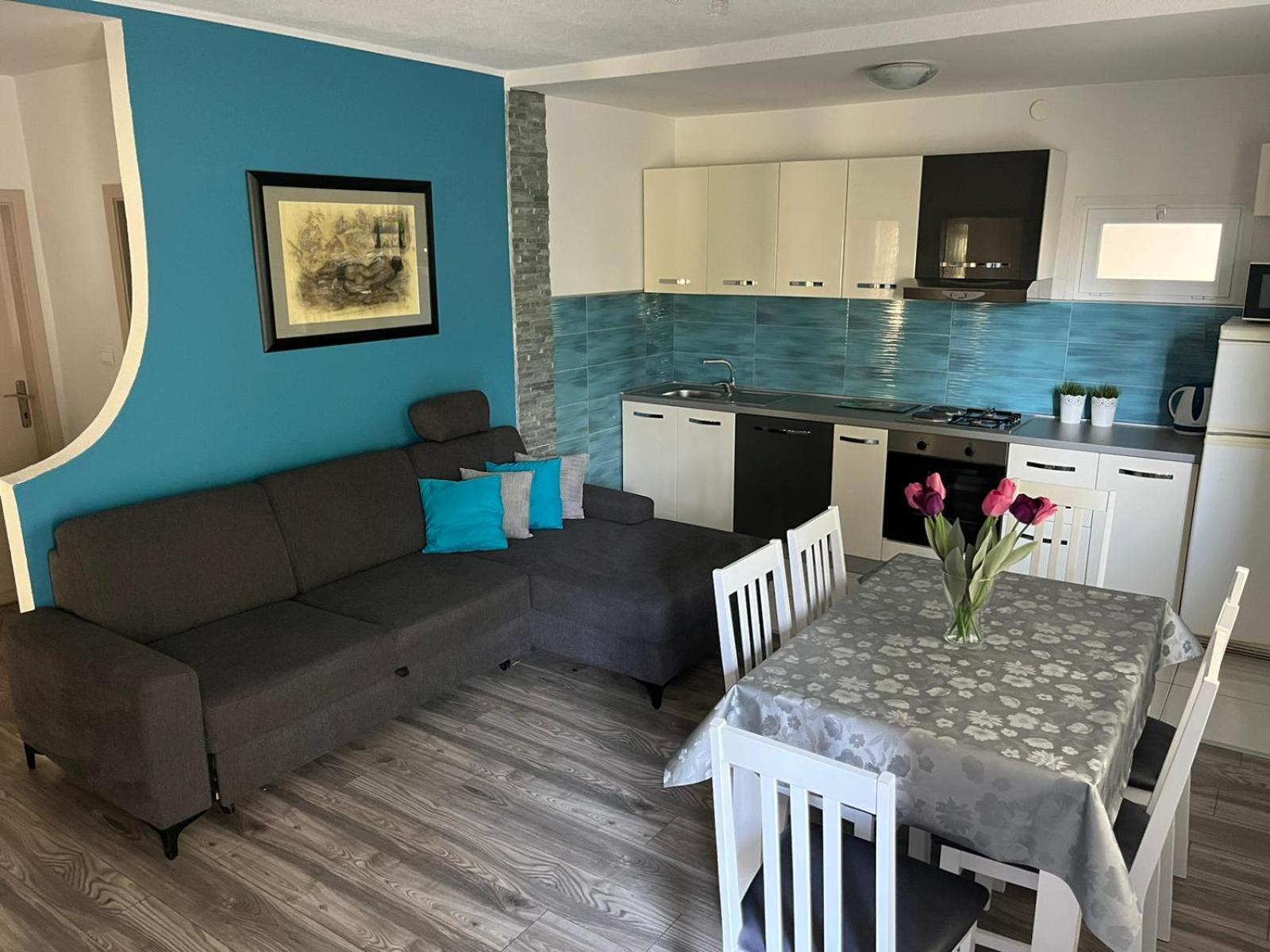 Mucic Apartments Makarska Buitenkant foto