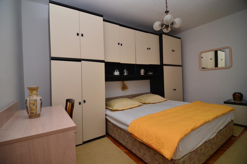 Mucic Apartments Makarska Buitenkant foto