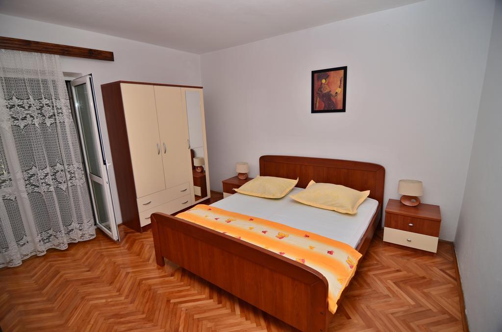 Mucic Apartments Makarska Buitenkant foto