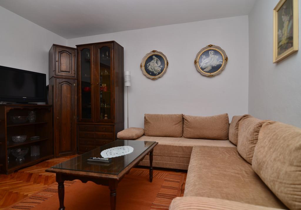 Mucic Apartments Makarska Buitenkant foto
